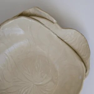 stoneware, curved bowl, minimal contemporary bowl, beige tones